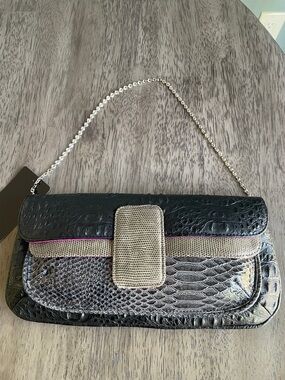 Women’s Daisy Fuentes Chic Black Croc-Texture Clutch Chain Bag